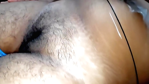 Indian hottie in shaved pussy is ready for a big one