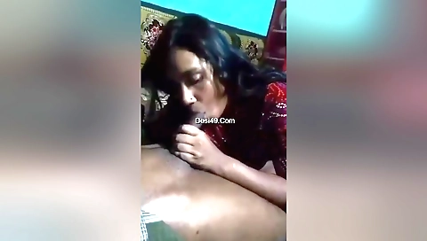 Indian woman has fun with her husband and gets fucked