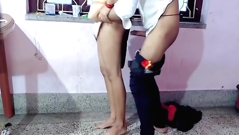 Indian Desi Bhabhi Sex With Yong Boy Beautiful Sex