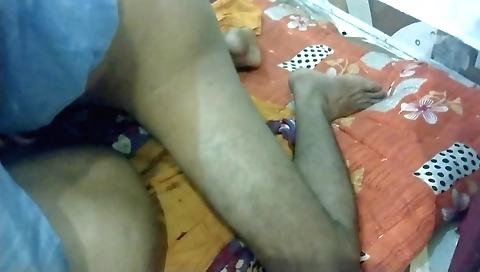 Amateur porn video featuring a gorgeous blonde girl