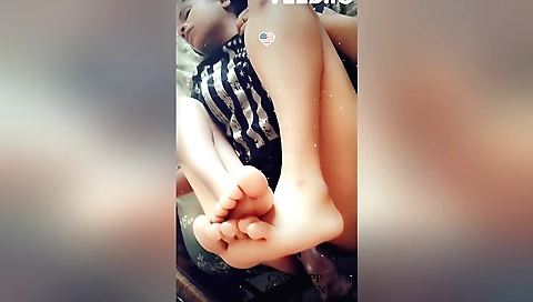 Indian amateur girl with perfect feet is fucking on bed