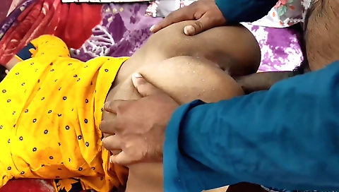 Indian girl with a nice ass gets fucked by her boyfriend