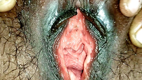 Amateur brunette with a sexy figure has fun with her stepbrother