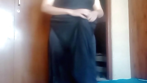 Sexy hot amateur girl shows her sexy body on webcams