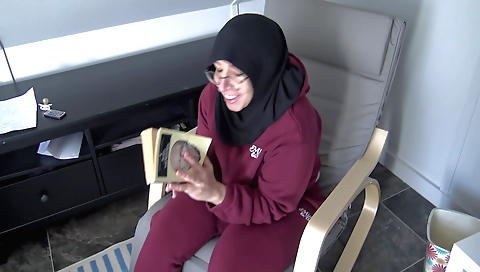 Indian brunette milf - pornstar in amateur xxx video