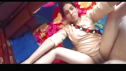 Indian woman with petite body is fucking behind the classroom