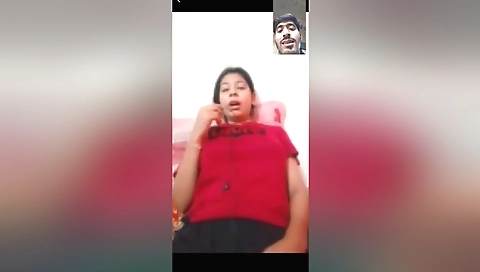 Indian girl shows her hairy pussy in the homemade clip