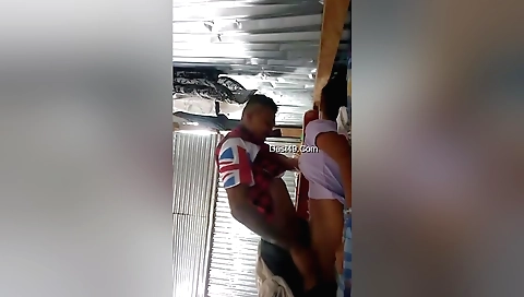 Indian babe gets her pussy fucked on the web camera