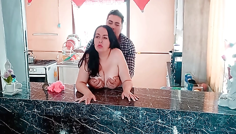 Indian step sister shows off her sexy body in homemade vid