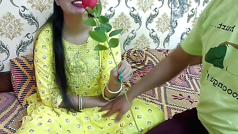 Hot indian brunette 18+ shows her body in amateur sex video