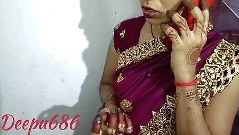 Indian beauty takes a hot handjob from her boyfriend