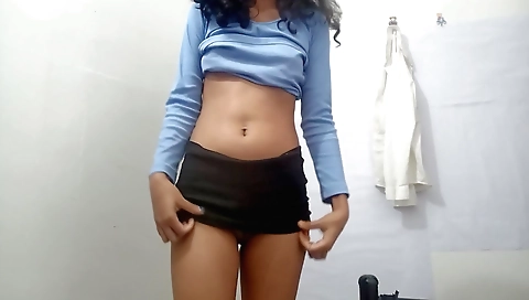 Indian solo video with a sexy body and natural boobs