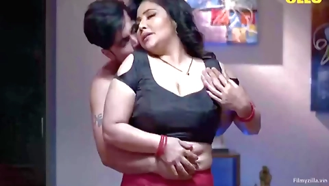 Chachi ki bhean ko choda is giving a blowjob to her lover