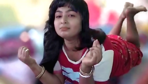 Indian amateur porn video shows a woman getting fucked