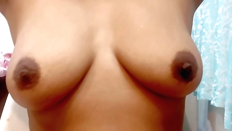 Indian wife gets her pussy pounded hard by her lover