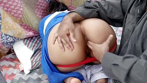 Indian milf fucks her asshole in a homemade anal video