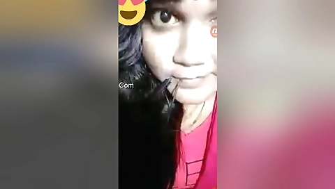 Indian girl in sexy underwear shows off her body on webcam