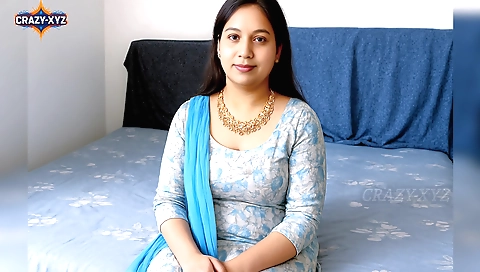 Indian babe with a round booty and a big ass has sex with her husband