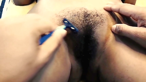 Indian hairy milf enjoys a deep oral and vaginal sex