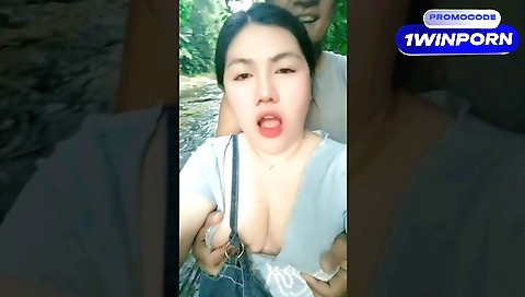 Indian brunette gets fucked by her lover in outdoor