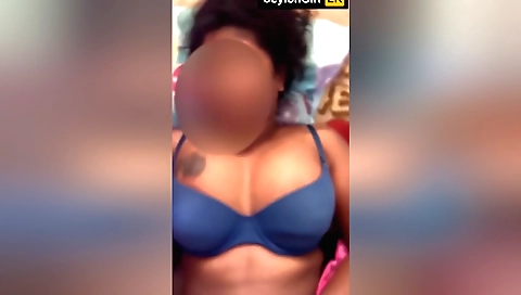 Indian brunette is giving a hot homemade video vid