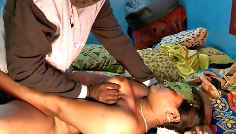 Mature Indian brunette with a big ass enjoys a ride on a dick