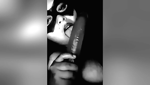 Indian teen with a small ass masturbates with a dildo