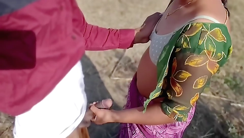 Indian girl Sali jiju gets her pussy pounded in jungle