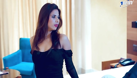 Indian babe gives her husband a blowjob and fucks him