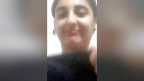 Latina amateur porn video with the girl's body exposed