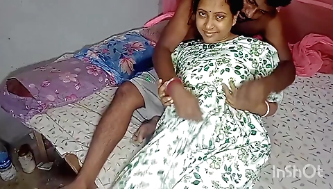 Indian brunette hairy pussy fucked in reverse position