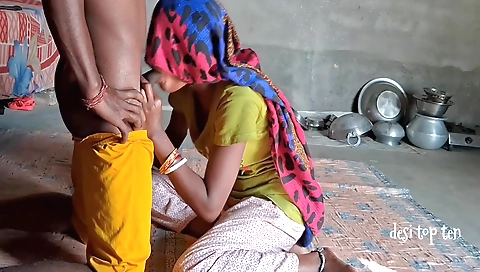 Indian wife and husband have a couple fuck in the field