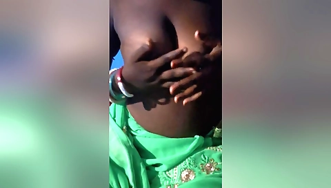 Indian stepmom gives her a head to the stepson's cock