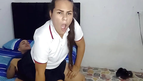 Teen stepfather's big cock gives blowjob to her stepsister