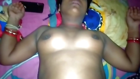 Indian bhabhi riding with her neighbor is very loud