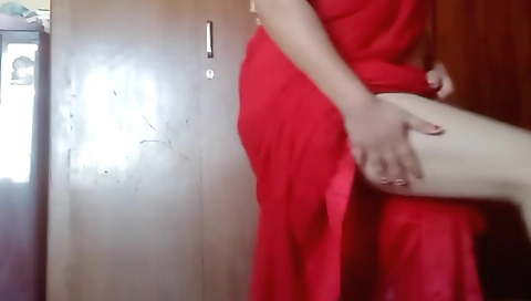 I'm naked and horny on a webcam and am going to show it