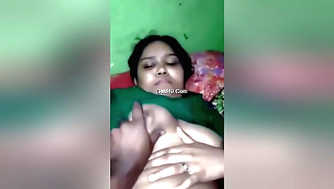 Indian amateur brunette hairy and fucking with a dude