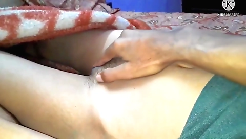 Amateur brunette and her hairy pussy fucked on the webcam