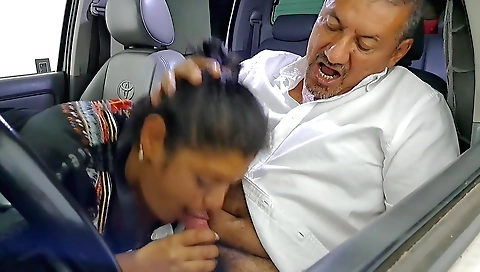 Indian brunette slut has a nice facial to her face