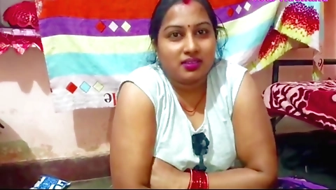 Brunette fucks with creampie in big ass amateur vid