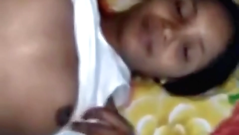 Indian girl with a sexy body gets her shaved pussy filled