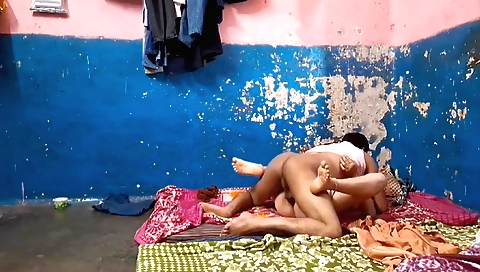 Indian girl with petite booty is having sex in a hot video